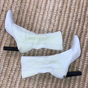 Zara woman white stretch leather heel booties 38